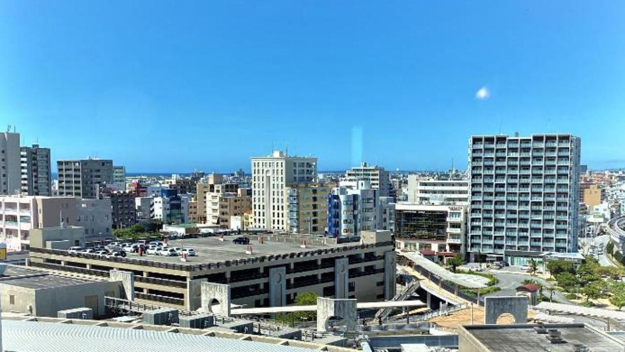 Toyoko Inn Naha Omoromachi Ekimae Exterior foto
