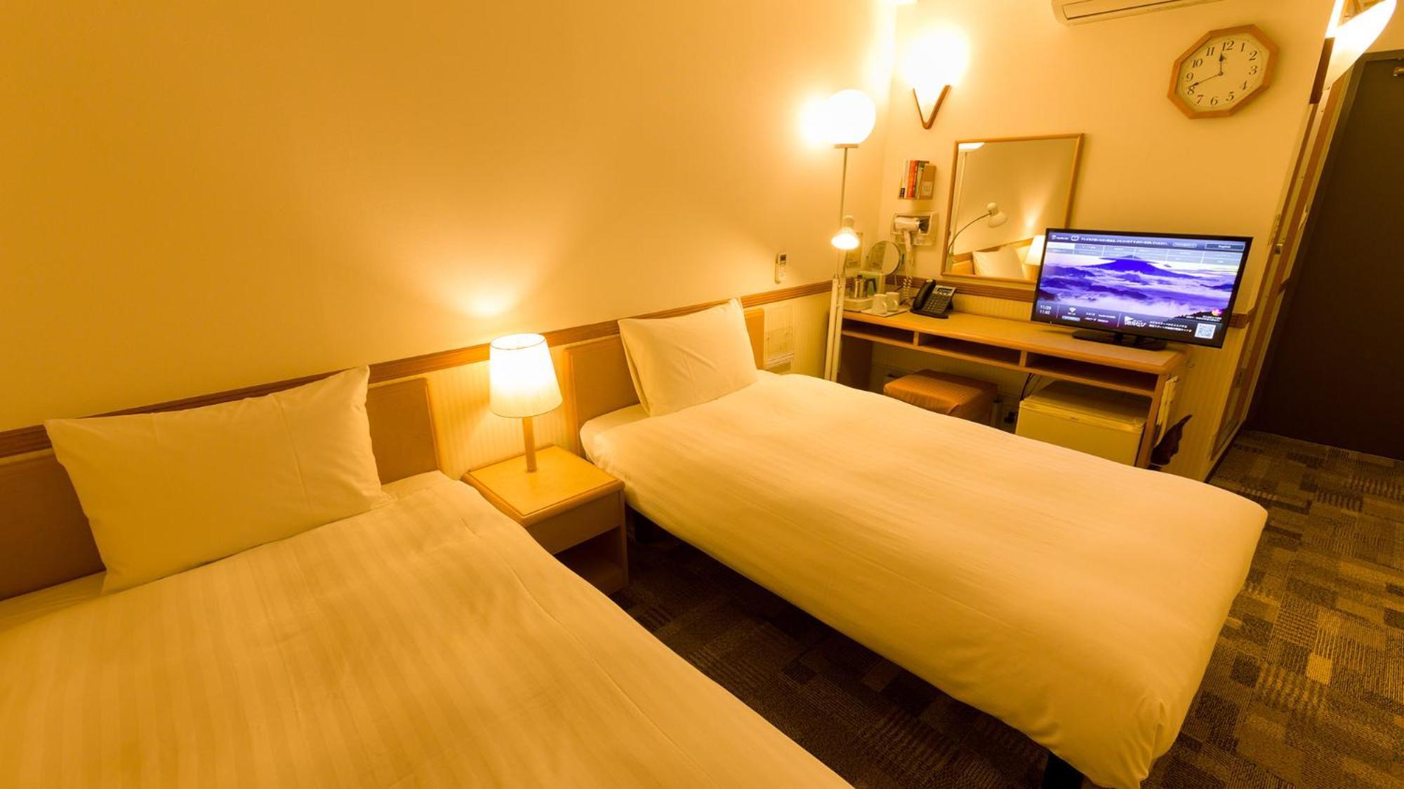 Toyoko Inn Naha Omoromachi Ekimae Quarto foto