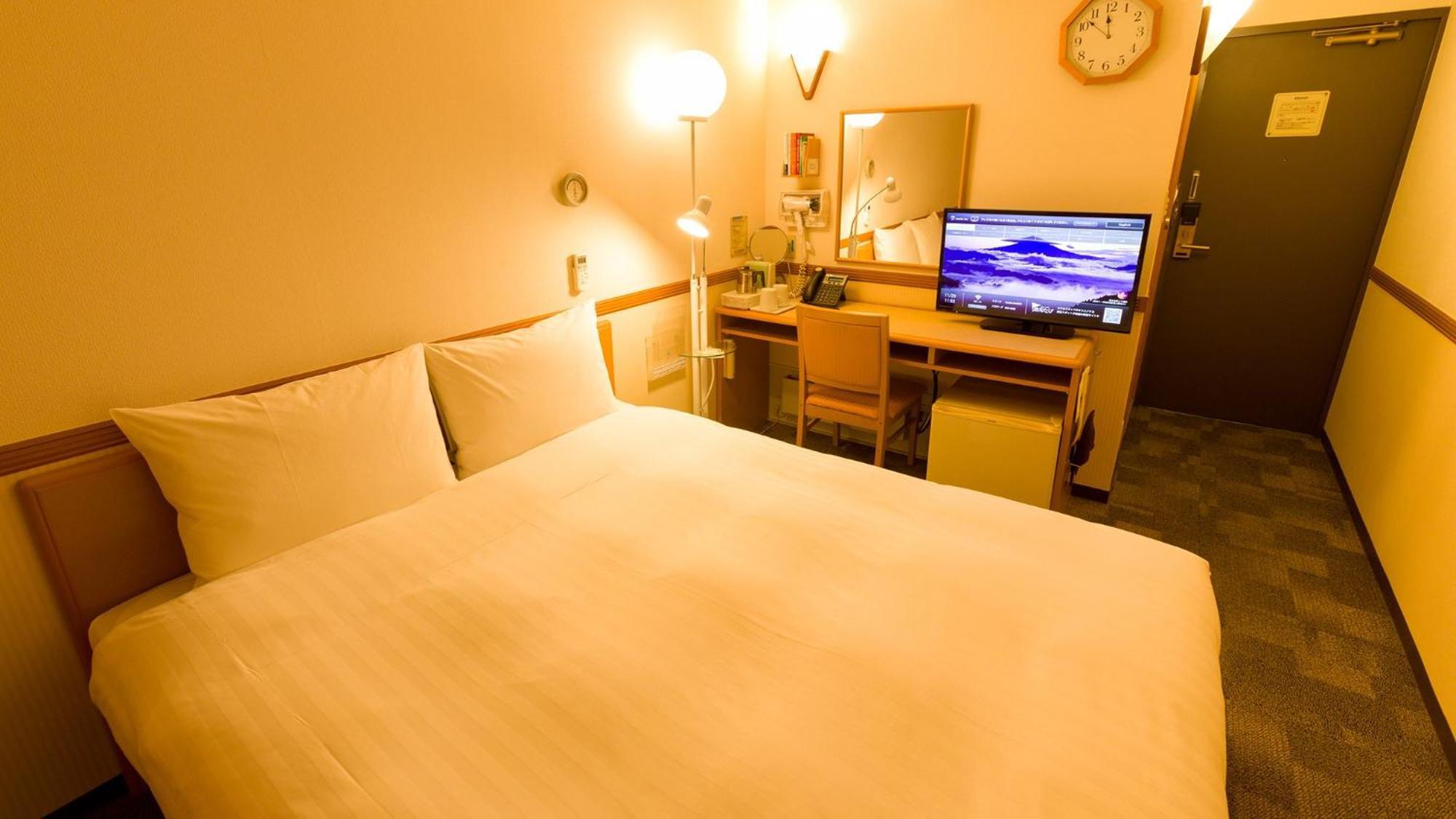 Toyoko Inn Naha Omoromachi Ekimae Quarto foto