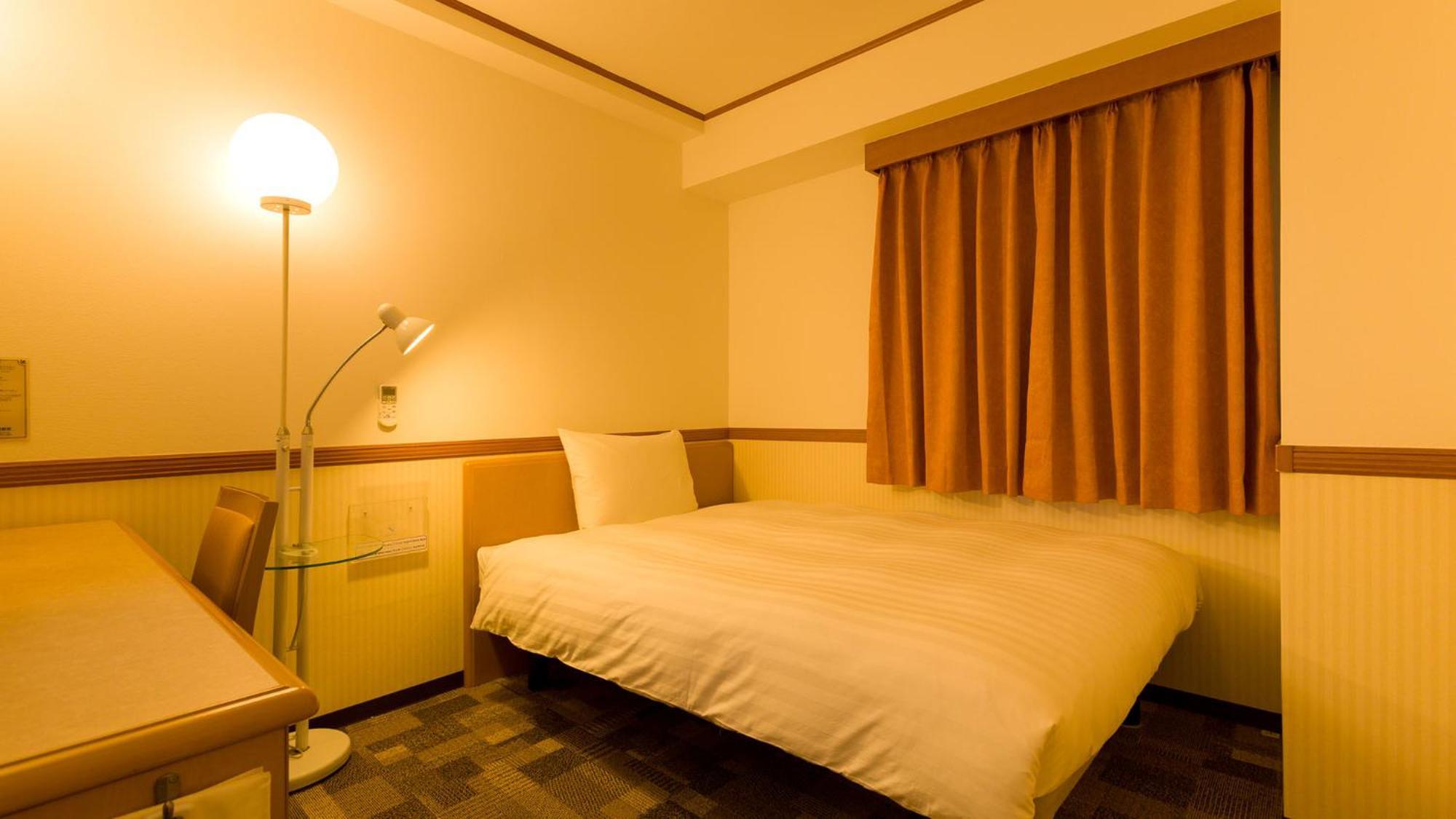 Toyoko Inn Naha Omoromachi Ekimae Quarto foto